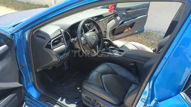 Toyota Camry-9