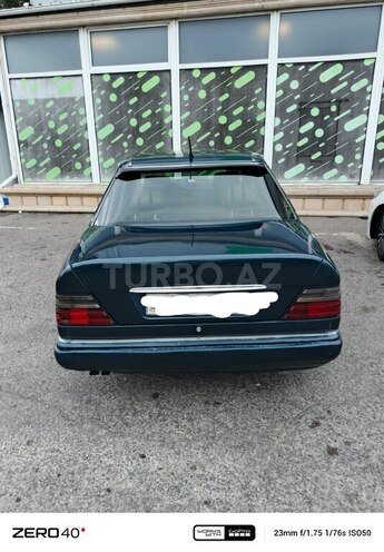 Mercedes E 250 1995, 250,000 km - 2.5 l - Bakı