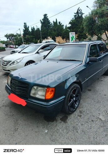 Mercedes E 250 1995, 250,000 km - 2.5 l - Bakı