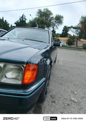 Mercedes E 250 1995, 250,000 km - 2.5 l - Bakı