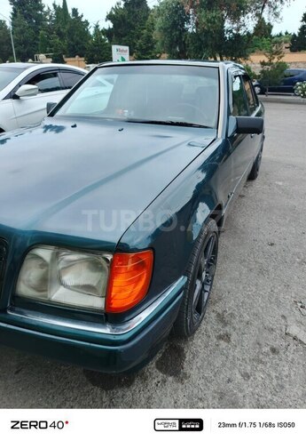 Mercedes E 250 1995, 250,000 km - 2.5 l - Bakı