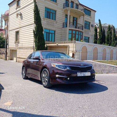 Kia Optima-2