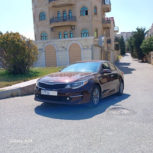 Kia Optima-1