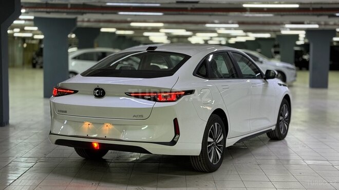 Changan Qiyuan A05-4