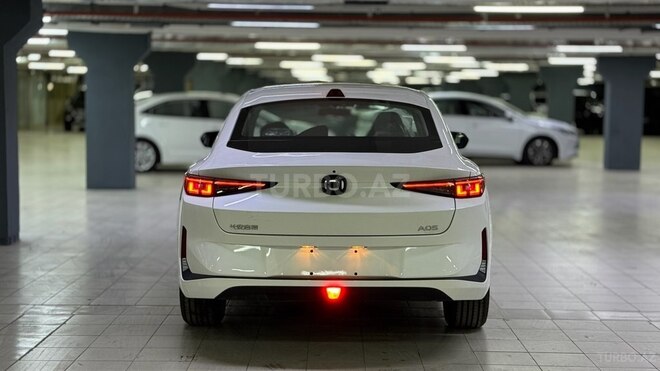 Changan Qiyuan A05-6