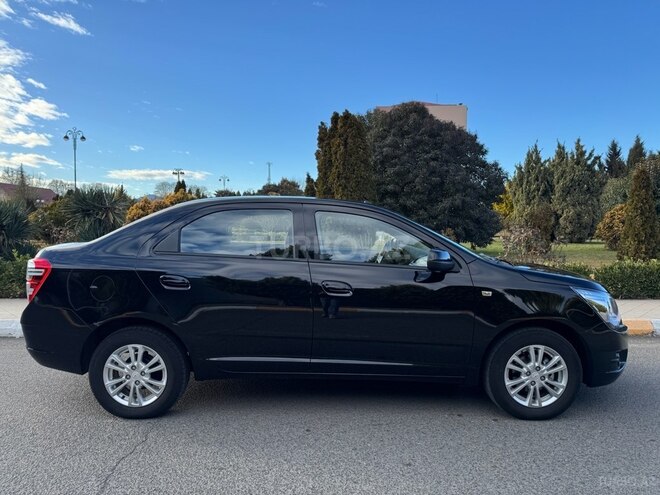 Chevrolet Cobalt-11