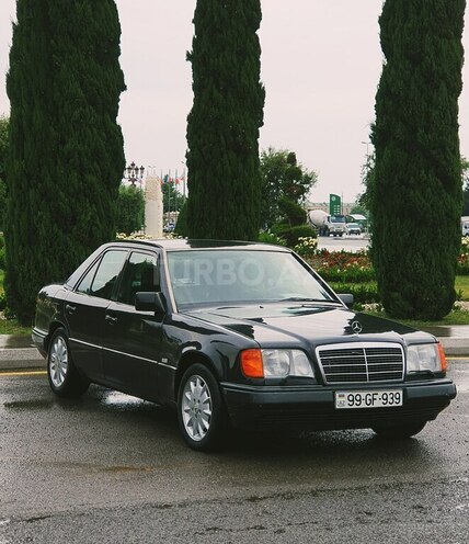 Mercedes E 220 1995, 353,798 km - 2.2 л - Gəncə