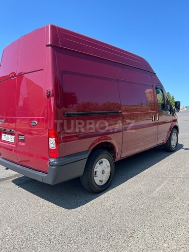 Ford Transit-5