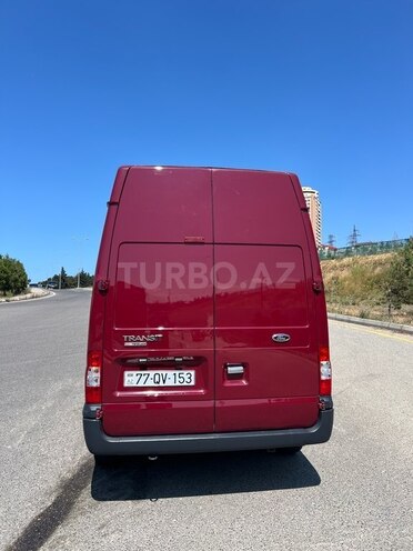 Ford Transit-8