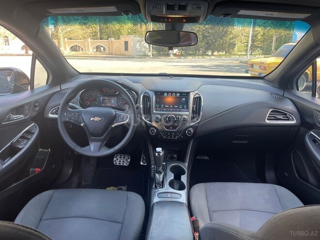 Chevrolet Cruze-8