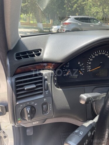 Mercedes E 220 d 2000, 437,500 km - 2.2 l - Bakı