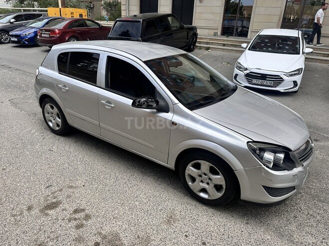 Opel Astra 2006, 270,000 km - 1.3 l - Bakı