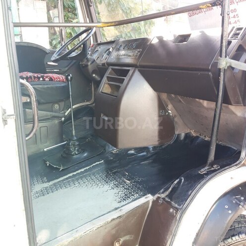 Mercedes 609 D 1992, 886,688 km - 4.0 л - Quba