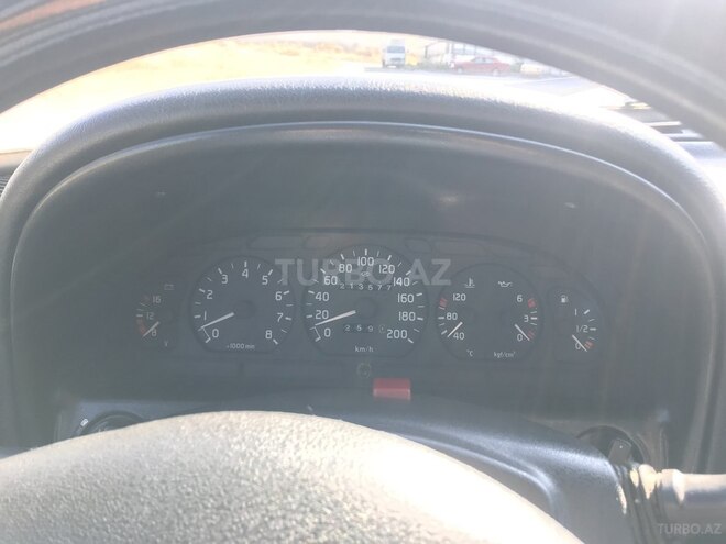 GAZ 31105 2004, 214,000 km - 2.3 l - Gəncə