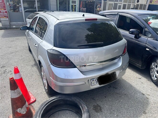 Opel Astra 2006, 270,000 km - 1.3 l - Bakı