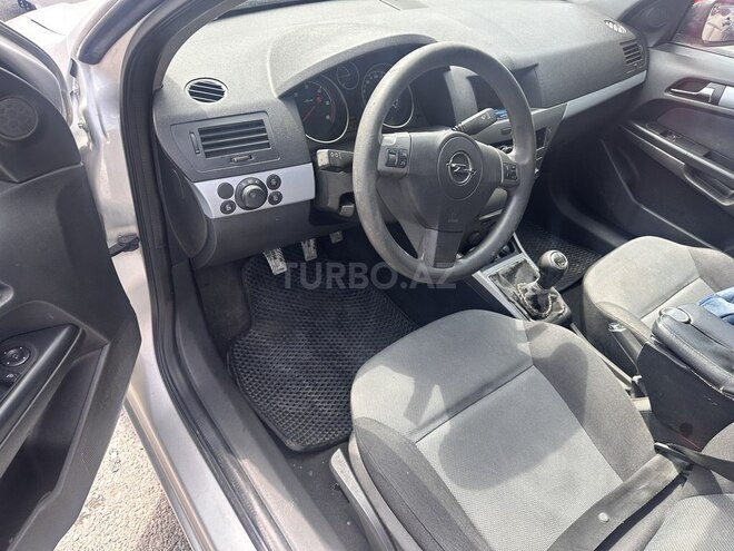 Opel Astra 2006, 270,000 km - 1.3 l - Bakı