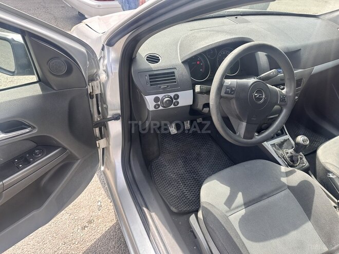 Opel Astra 2006, 270,000 km - 1.3 l - Bakı