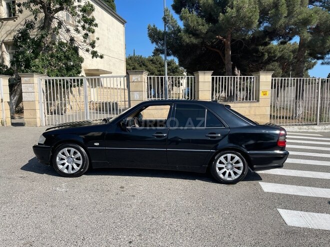 Mercedes C 240 1999, 355,000 km - 2.4 l - Bakı