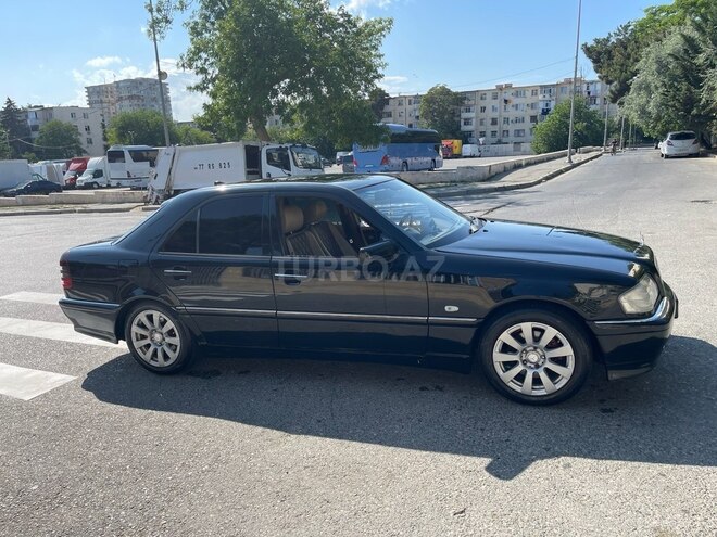 Mercedes C 240 1999, 355,000 km - 2.4 l - Bakı