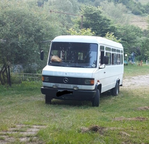 Mercedes 609 D 1992, 886,688 km - 4.0 л - Quba