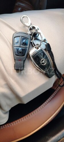Mercedes E 240 1999, 279,600 km - 2.4 l - Bakı