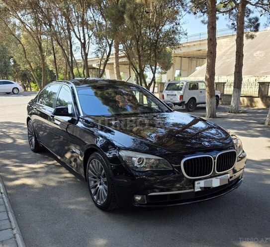 BMW 750 2011, 176,500 km - 4.4 l - Bakı