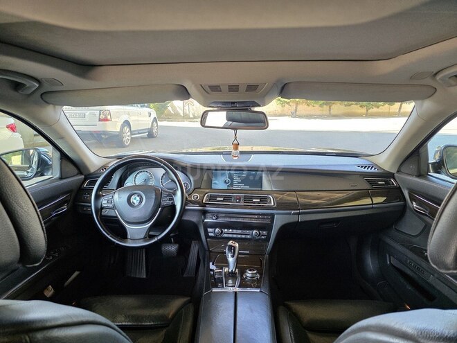 BMW 750 2011, 176,500 km - 4.4 l - Bakı