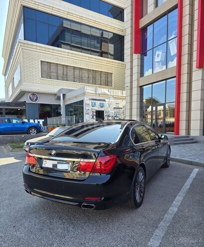 BMW 750 2011, 176,500 km - 4.4 l - Bakı