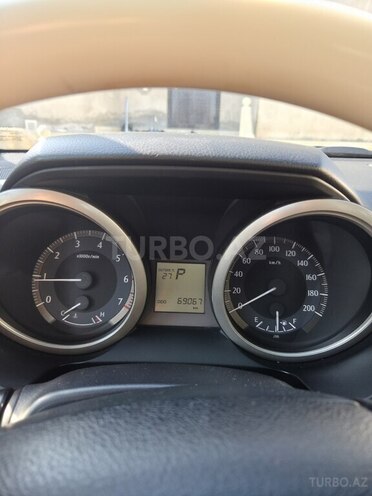 Toyota Land Cruiser Prado 2012, 69,300 km - 2.7 l - Bakı