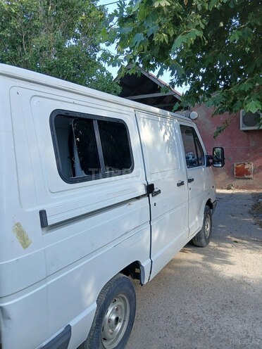 Renault Trafic 1998, 300,000 km - 2.7 l - Bakı
