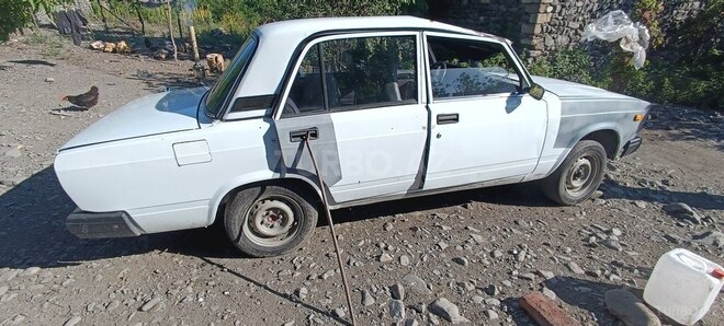 LADA (VAZ) 2107 2002, 28,000 km - 1.6 л - Qax