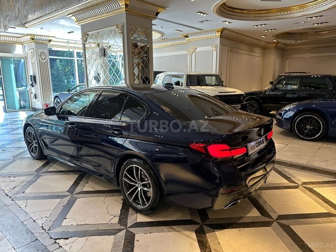 BMW 530e-8
