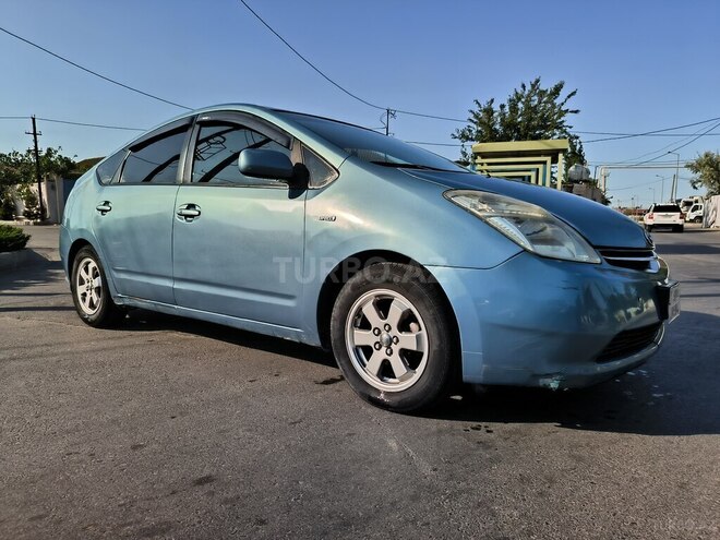 Toyota Prius-3