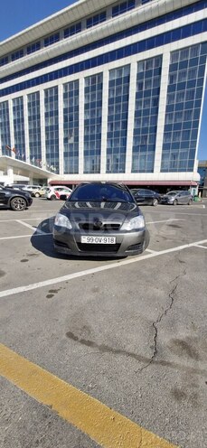 Toyota Corolla 2006, 272,000 km - 1.4 l - Bakı