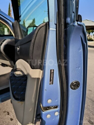 Toyota Prius-8