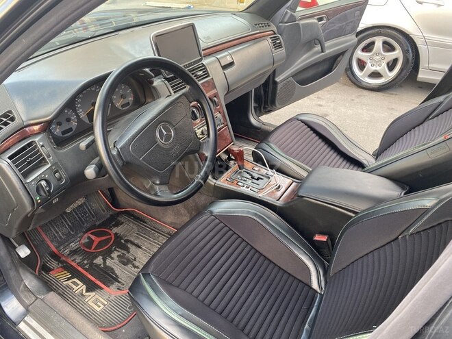 Mercedes E 290 1997, 365,956 km - 2.9 l - Xırdalan
