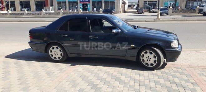 Mercedes C 220 d 1998, 589,956 km - 2.2 l - Quba