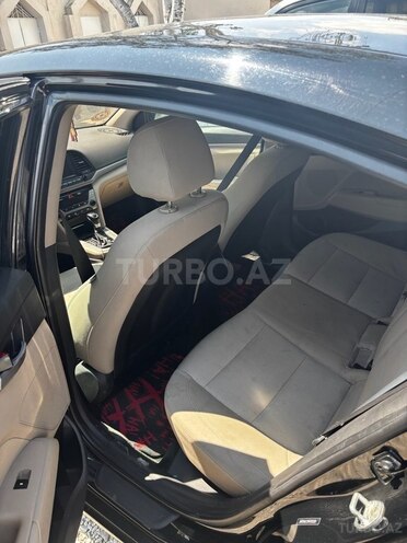 Hyundai Elantra 2018, 190,000 km - 2.0 л - Bakı