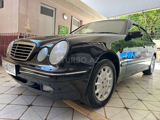 Mercedes E 200 2000, 228,850 km - 2.0 l - Gəncə