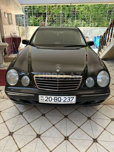 Mercedes E 200 2000, 228,850 km - 2.0 l - Gəncə