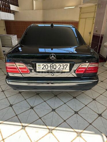 Mercedes E 200 2000, 228,850 km - 2.0 l - Gəncə