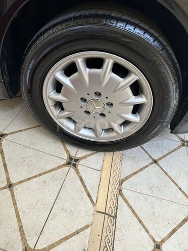 Mercedes E 200 2000, 228,850 km - 2.0 l - Gəncə