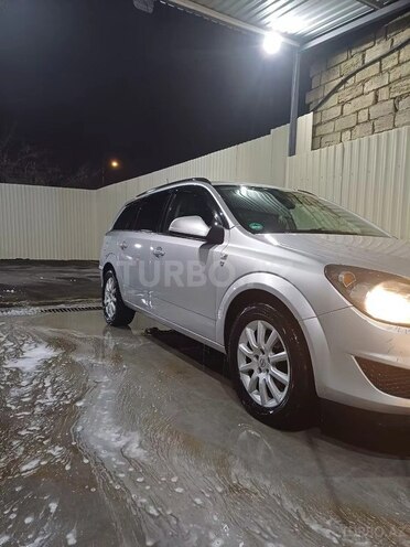 Opel Astra 2010, 335,450 km - 1.7 l - Bakı