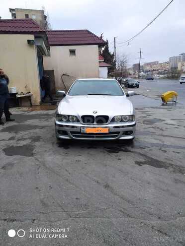 BMW 525 2002, 300,000 km - 2.5 l - Bakı