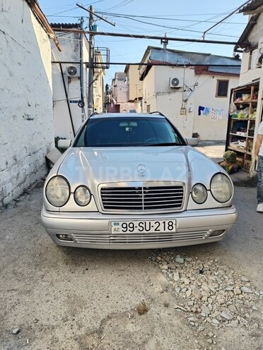 Mercedes E 240 1999, 351,000 km - 2.4 l - Bakı