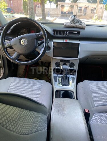 Volkswagen Passat 2005, 200,000 km - 3.2 l - Gəncə