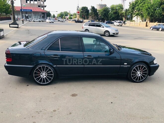 Mercedes C 240 1997, 258,963 km - 2.4 л - Cəlilabad