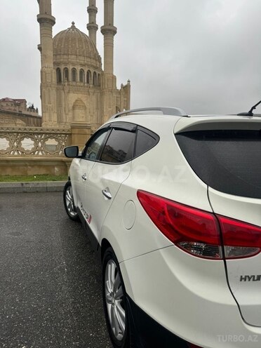 Hyundai ix35 2011, 283,400 km - 2.4 l - Bakı