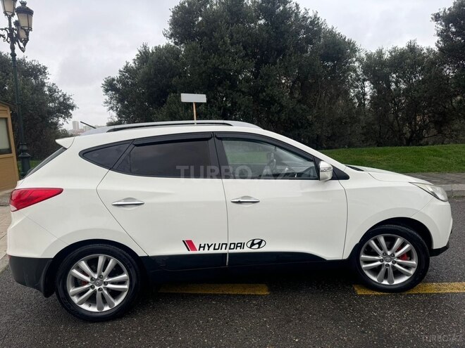 Hyundai ix35 2011, 283,400 km - 2.4 l - Bakı