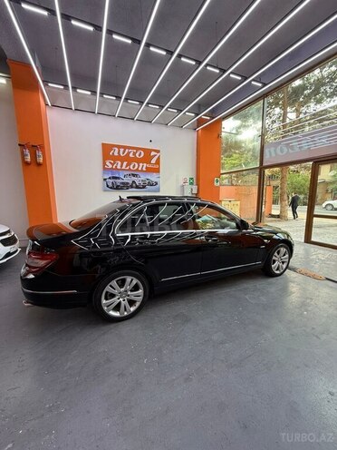 Mercedes C 300-10